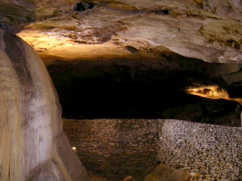 Discover Cumberland Caverns!
