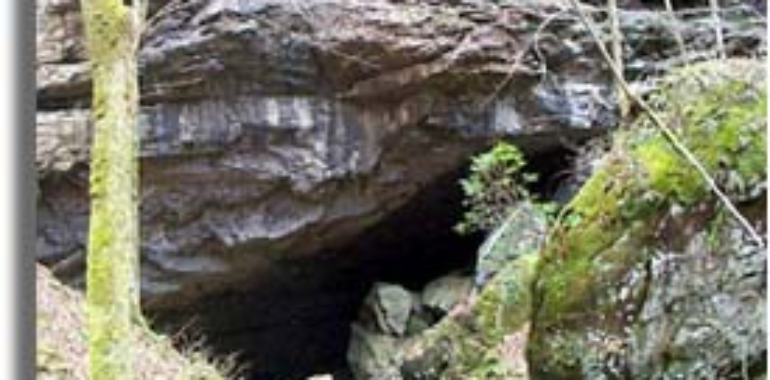 Lost Creek Falls-Great Place to Explore!