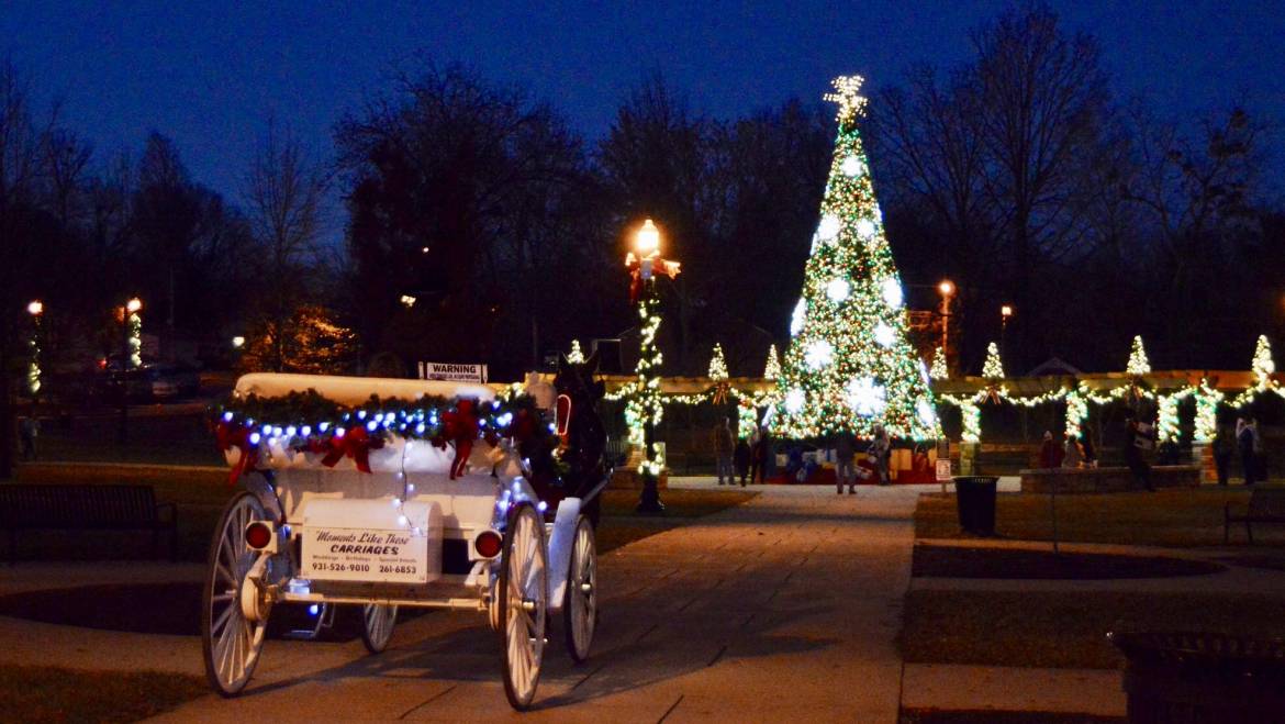 Christmas Carriage & Wagon Rides-Dogwood Park-Dates in December